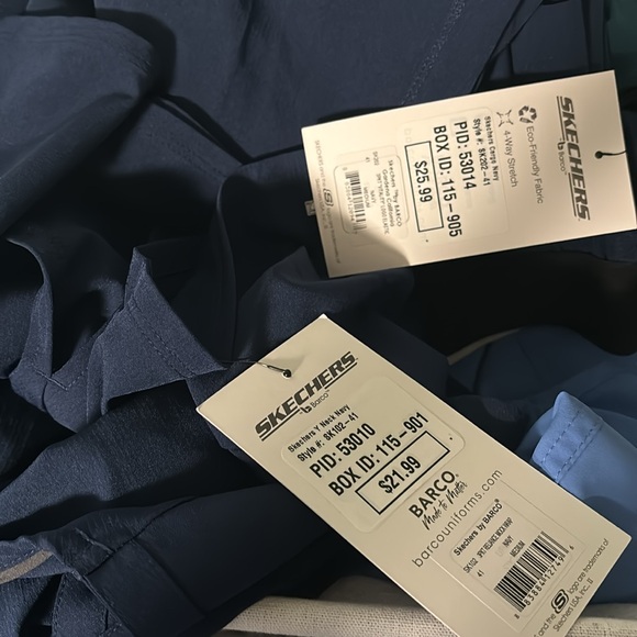 Women’s sketchers scrubs (new with tags) - Picture 2 of 2